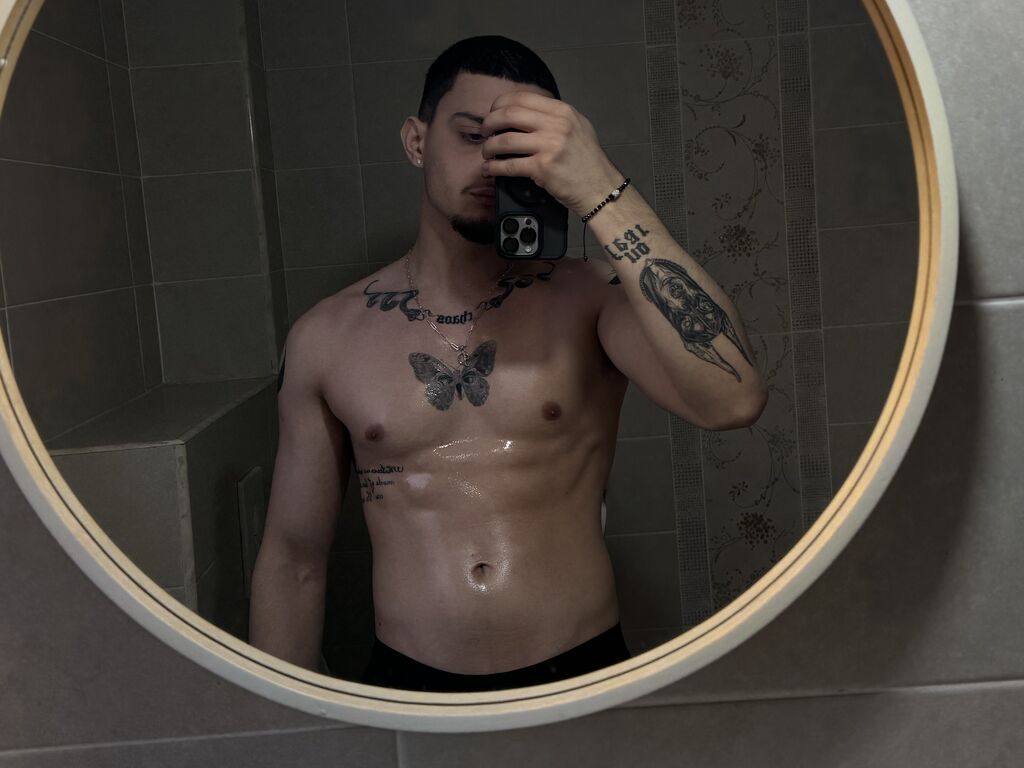 OscarGriffin Nude