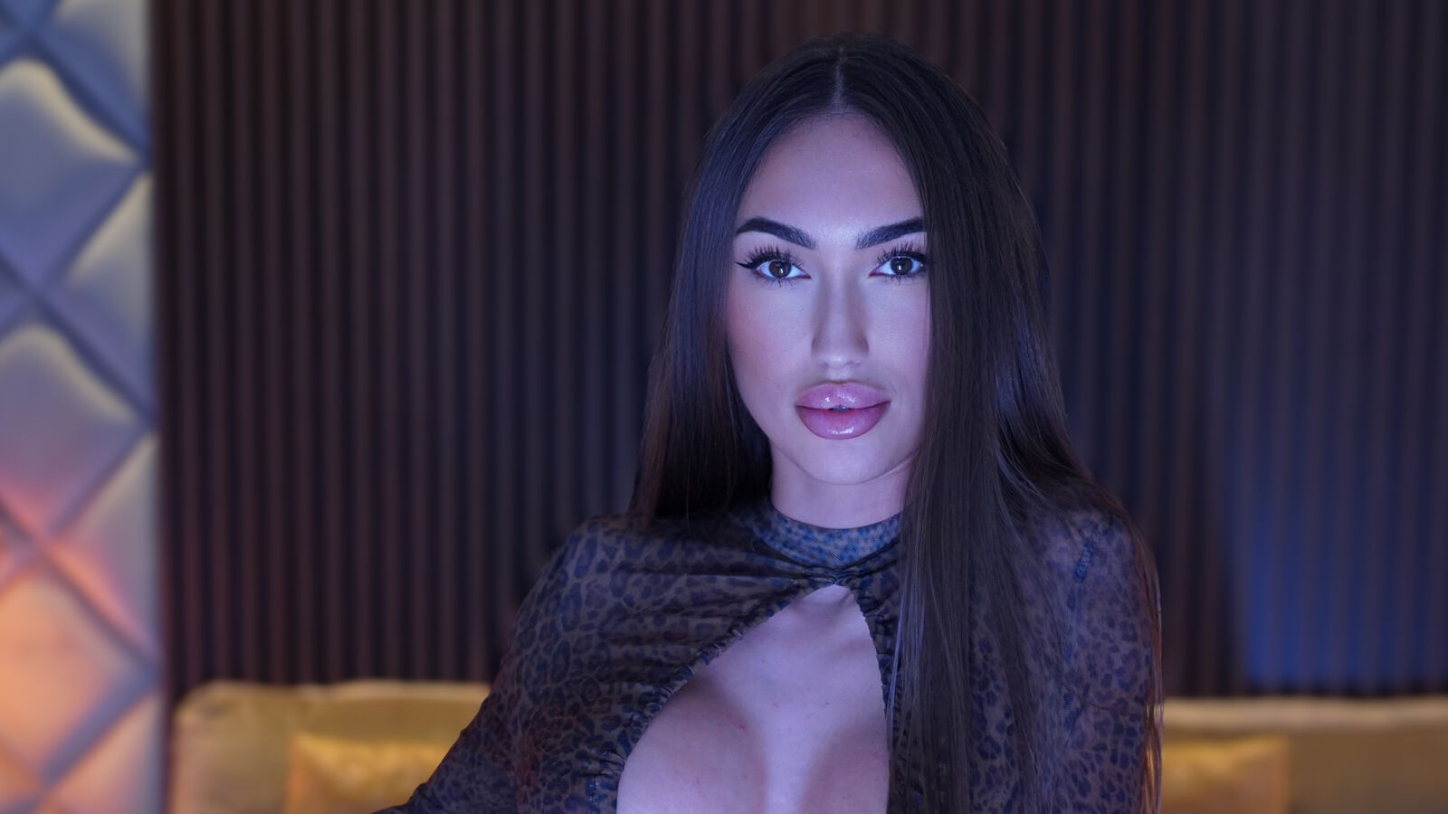NoemiParisi erotic portrait