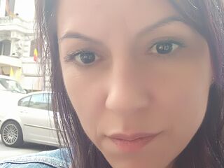nude webcam chat AllysonFaith