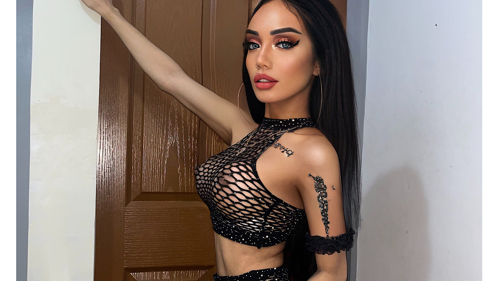YsabellaFamurri erotic portrait