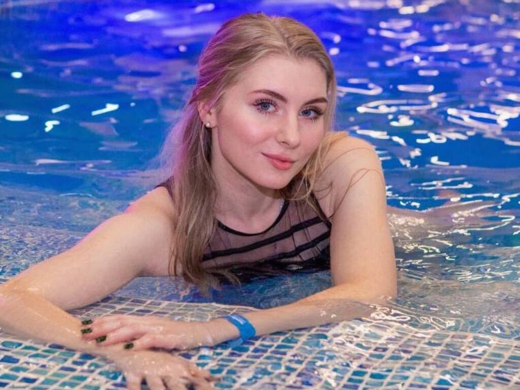 MiaReeve private show girl webcam image