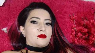 ZaraLun Live Webcam on LiveJasmin