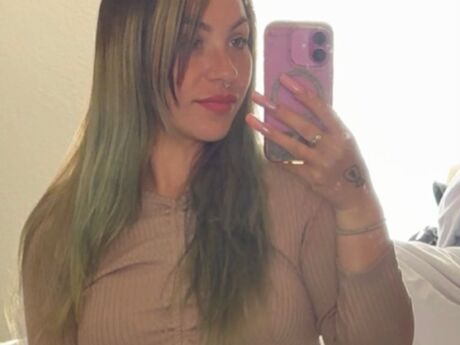 Chat with EvangelinaGarcia