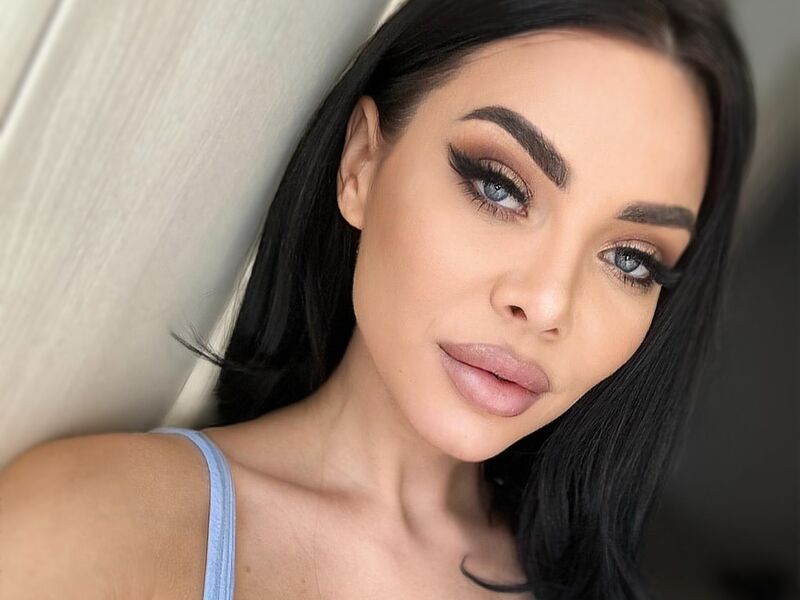 CaitlynEva