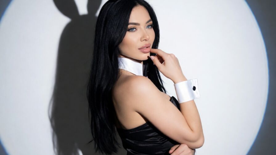 View CaitlynEva Naked Private