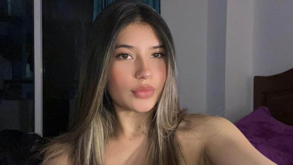 AmberCols's profile from Jasmin at GirlsOfJasmin'