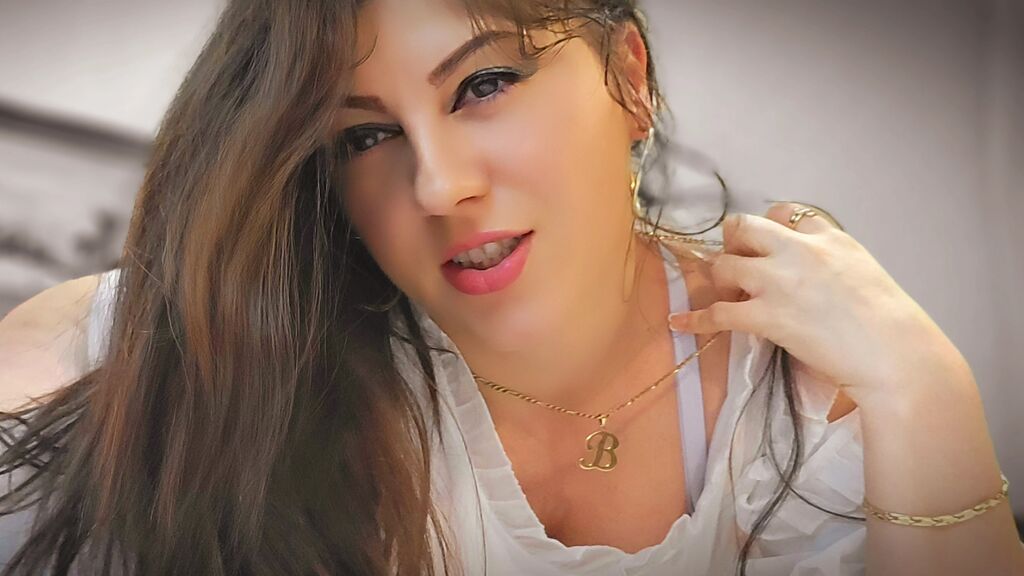 Sex chat gratuit in direct cu ByaJohnson pe LiveJasmin