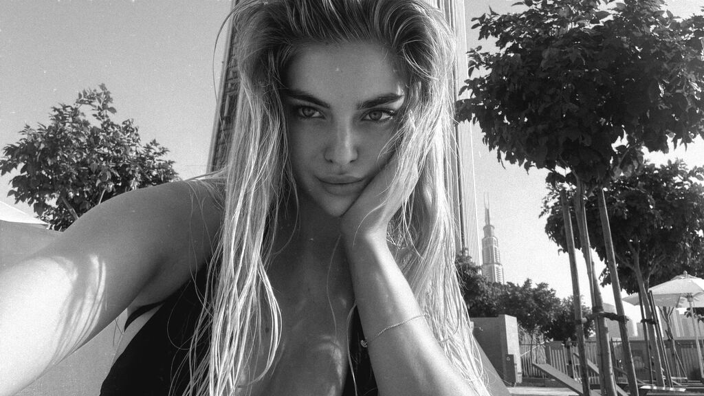 PolinaHardman's profile from Jasmin at GirlsOfJasmin'