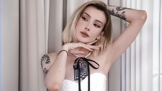 Free Nude NesollaMaison