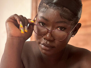 nude voyeur cam MonaReign