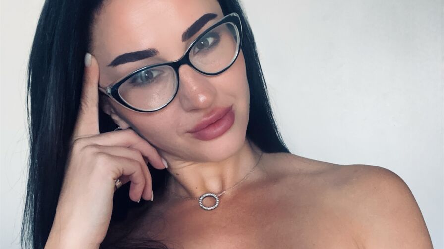 Watch Witcha live on XXX Sex Lists