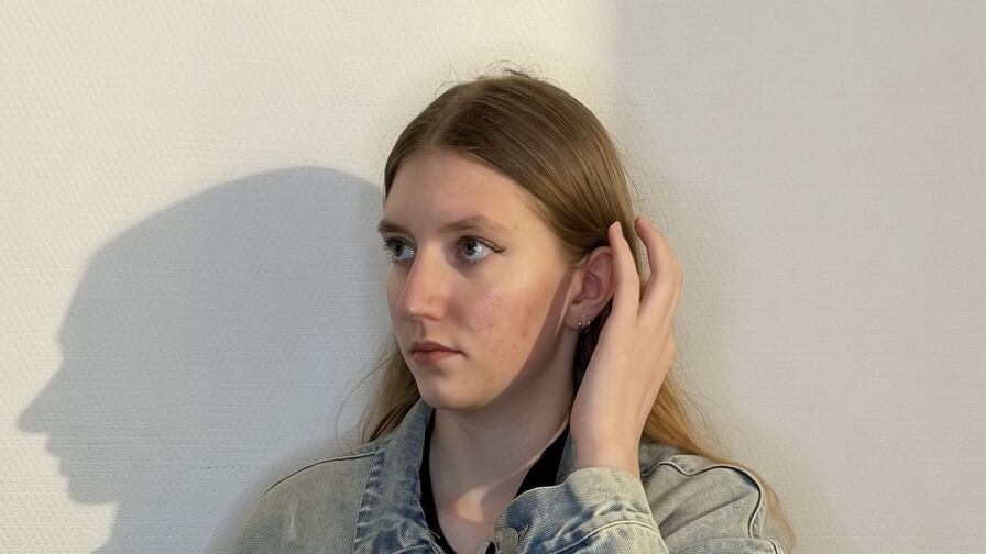 Live Sex Chat with AmiEllert