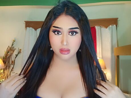 Chat with EvaMighty