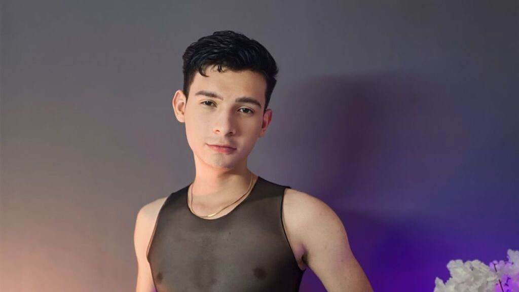 JuanDelRey's profile from LiveJasmin at BoysOfJasmin'