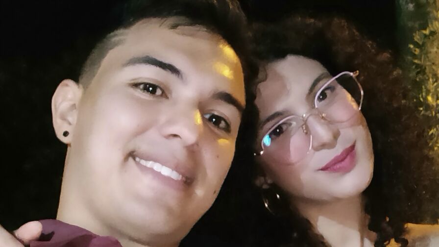 Watch DylanAndAlly live on E-Chat