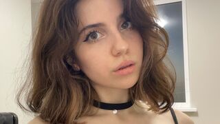 KatieDarke Live Webcam