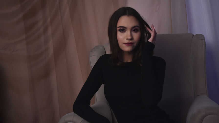 EllaCurtis's live cam