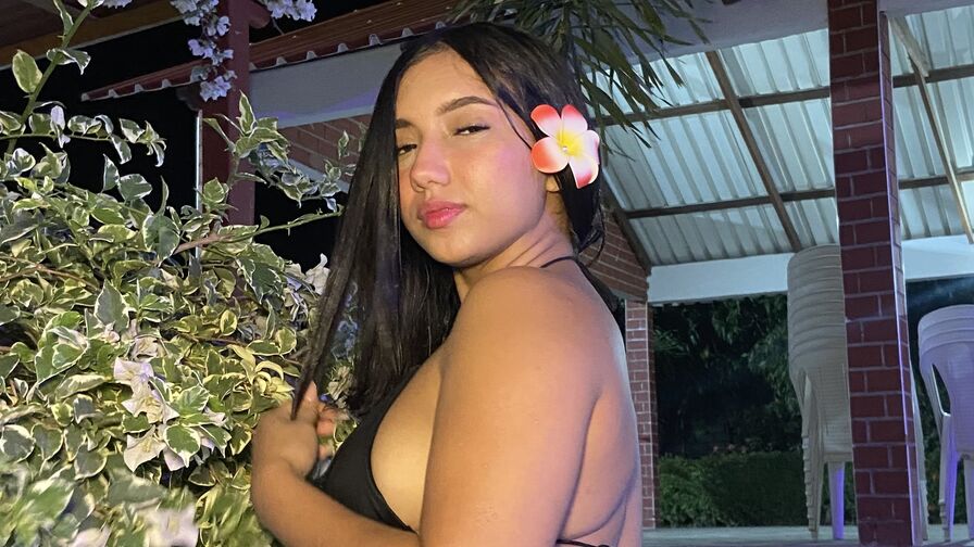 View more of hotkarines