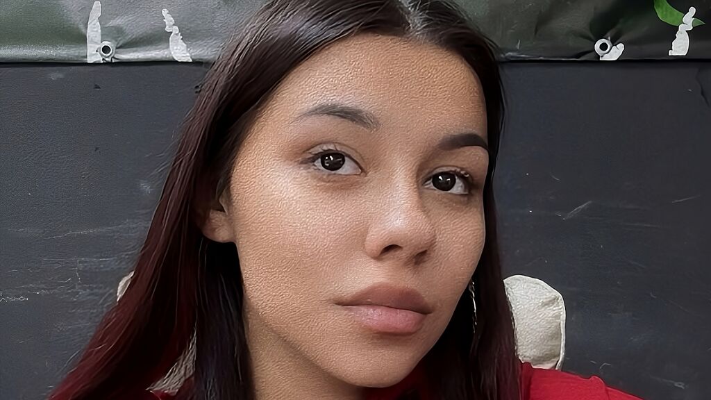 Watch  DanielaPursel live on LiveJasmin