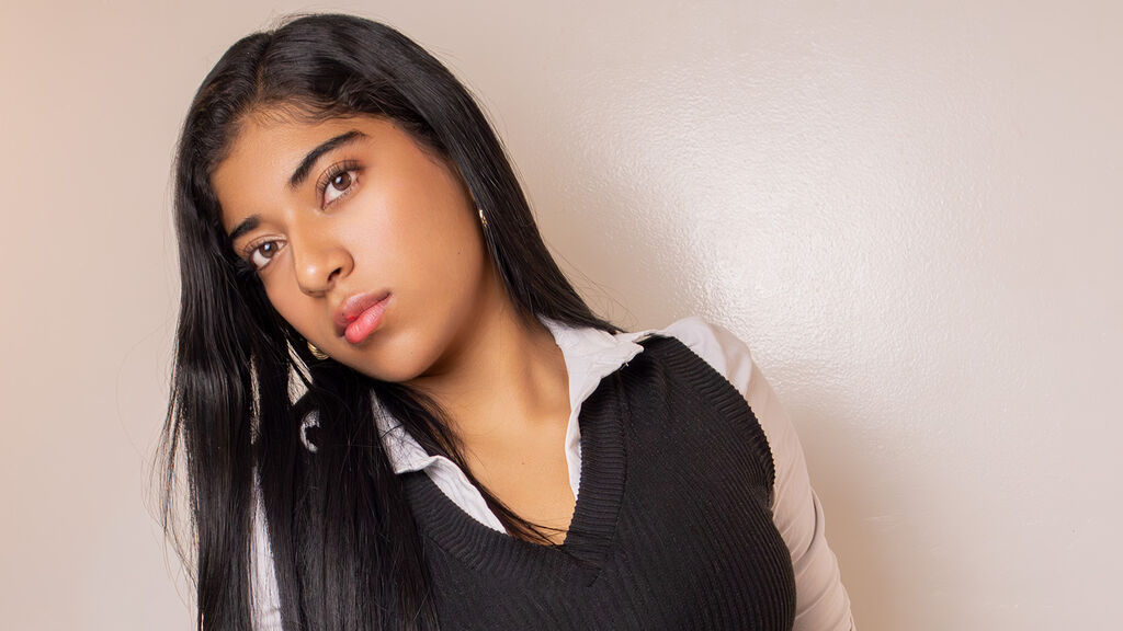 AriiDuval's profile from Jasmin at GirlsOfJasmin'