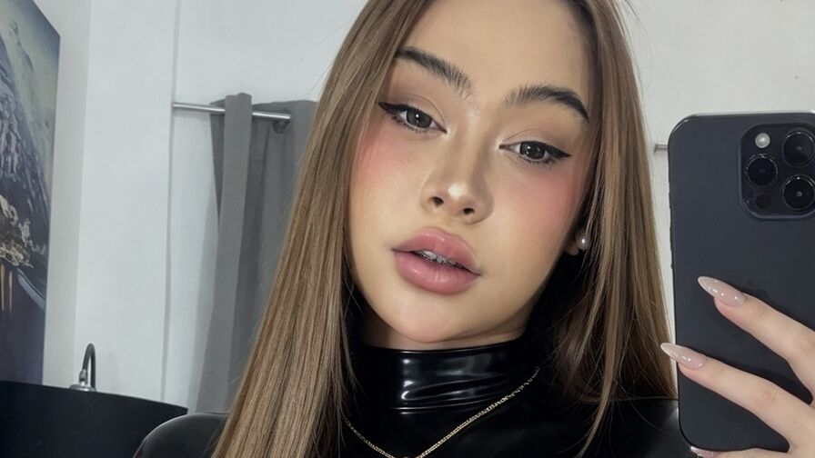 LetiziaGrande – Male | Tease Babe