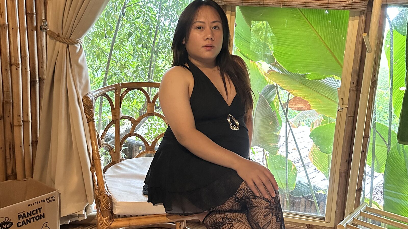 ValentinaWolf erotic portrait