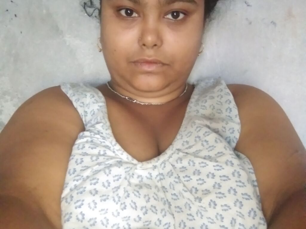 NetuSingh Nackt