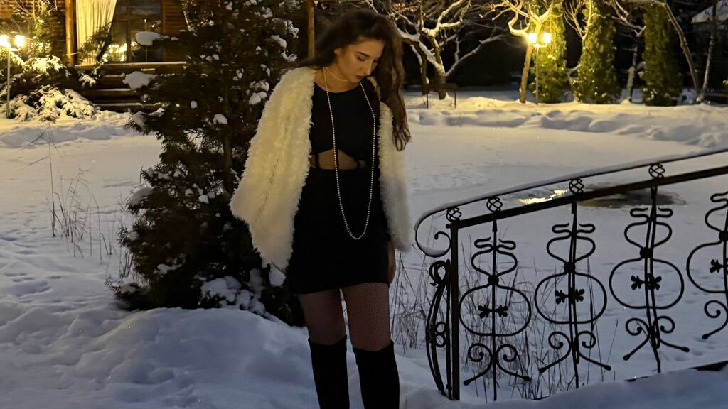 MegaMolly's profile from Jasmin at GirlsOfJasmin'