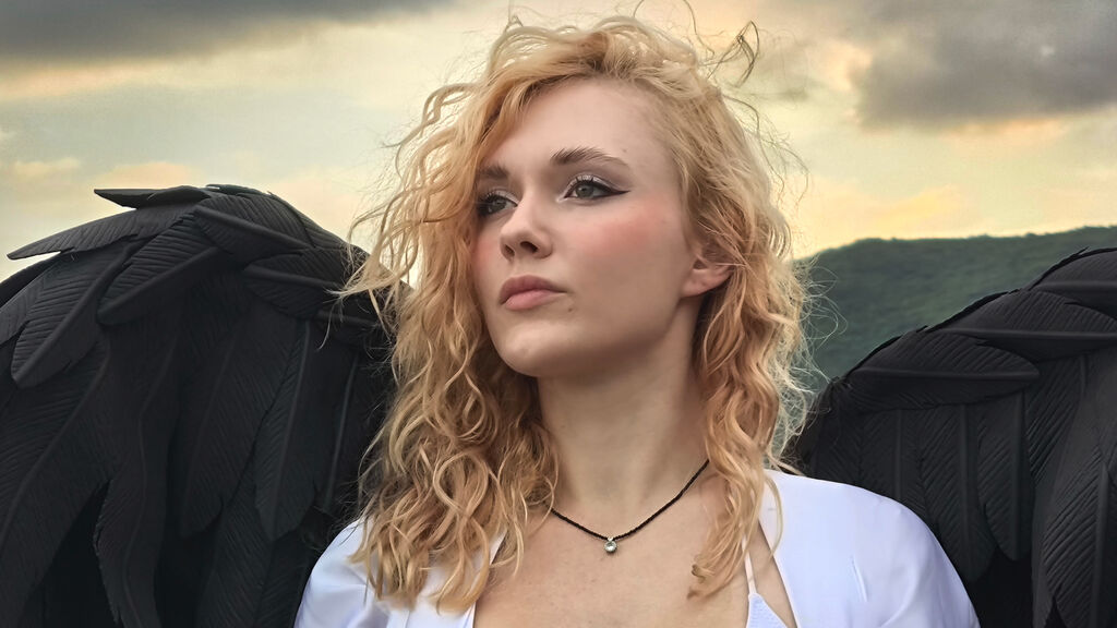 AngelinaEvanss cover