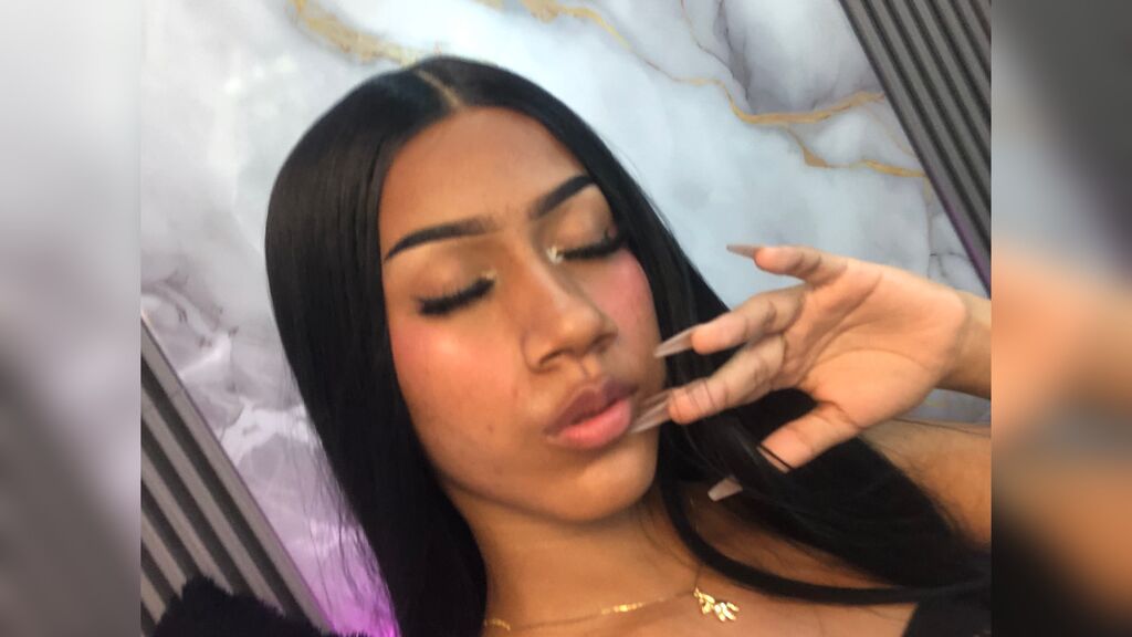 Live Chat with KyllieColleman on LiveJasmin