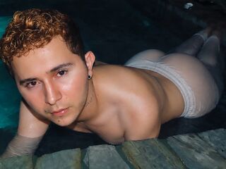 GaySexTotal.com Izan Ross