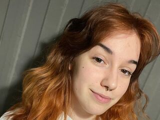 21 skinny white female orange hair brown eyes JoanReed chat room