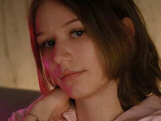 AliceJohansone Porn Show