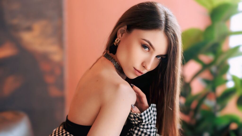 MelanieReids live cam model at LiveJasmin