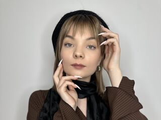 Webcam model ScarlettMoreau from Web Night Cam