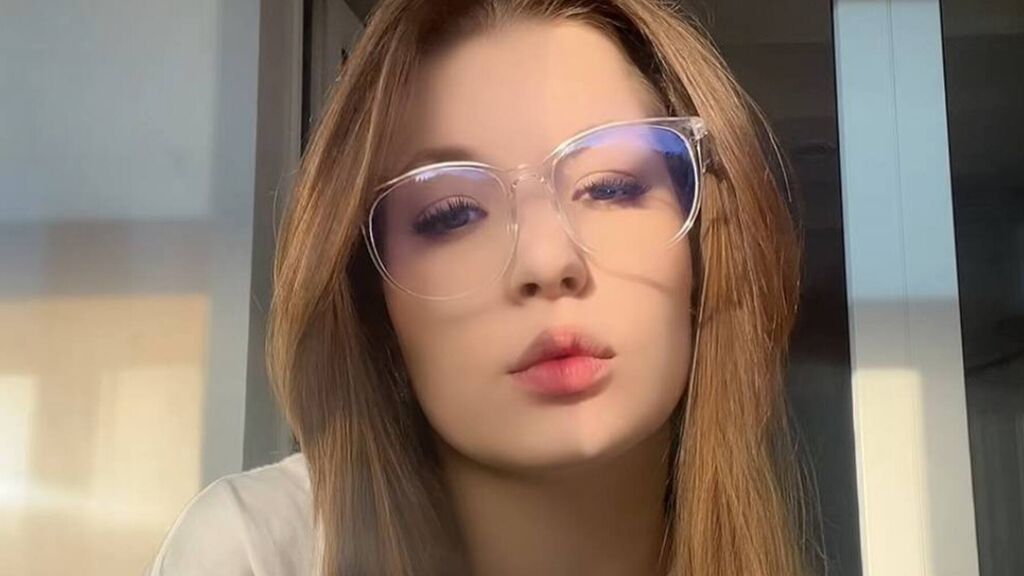 VioletLeroy's profile from Jasmin at GirlsOfJasmin'