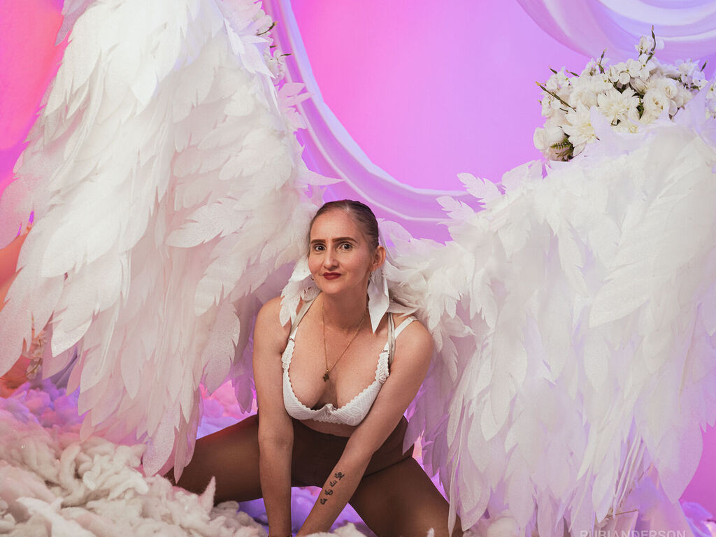 RubiAnderson Nude