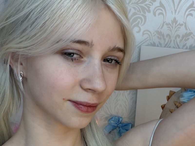 Live cam with AbigilAdams