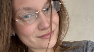 ClarindaBlomme Live Webcam on LiveJasmin
