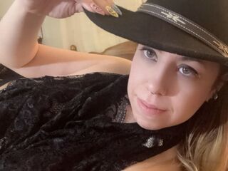 AshVaughn Petite webcam