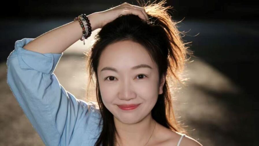 Watch ZhenShufen live on jobsporn.net