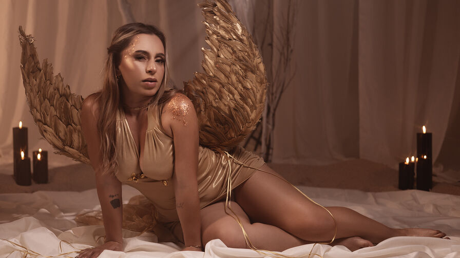 Watch VikyCopper live on PORNOGIF