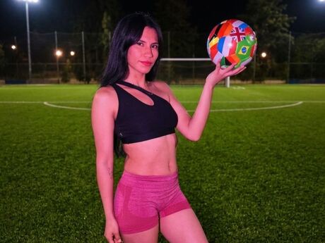Chat with AnnitaRogers