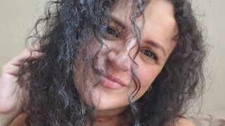 NataliaCurly related LiveJasmin model room image