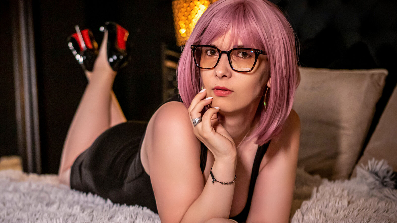 VivianaSky glamour portrait