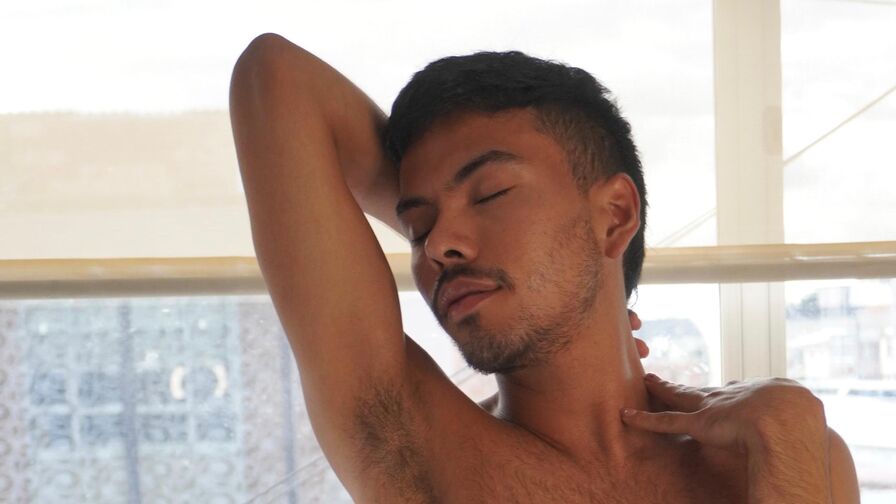 Chat with PetterNavas live on AsianCamModels.com