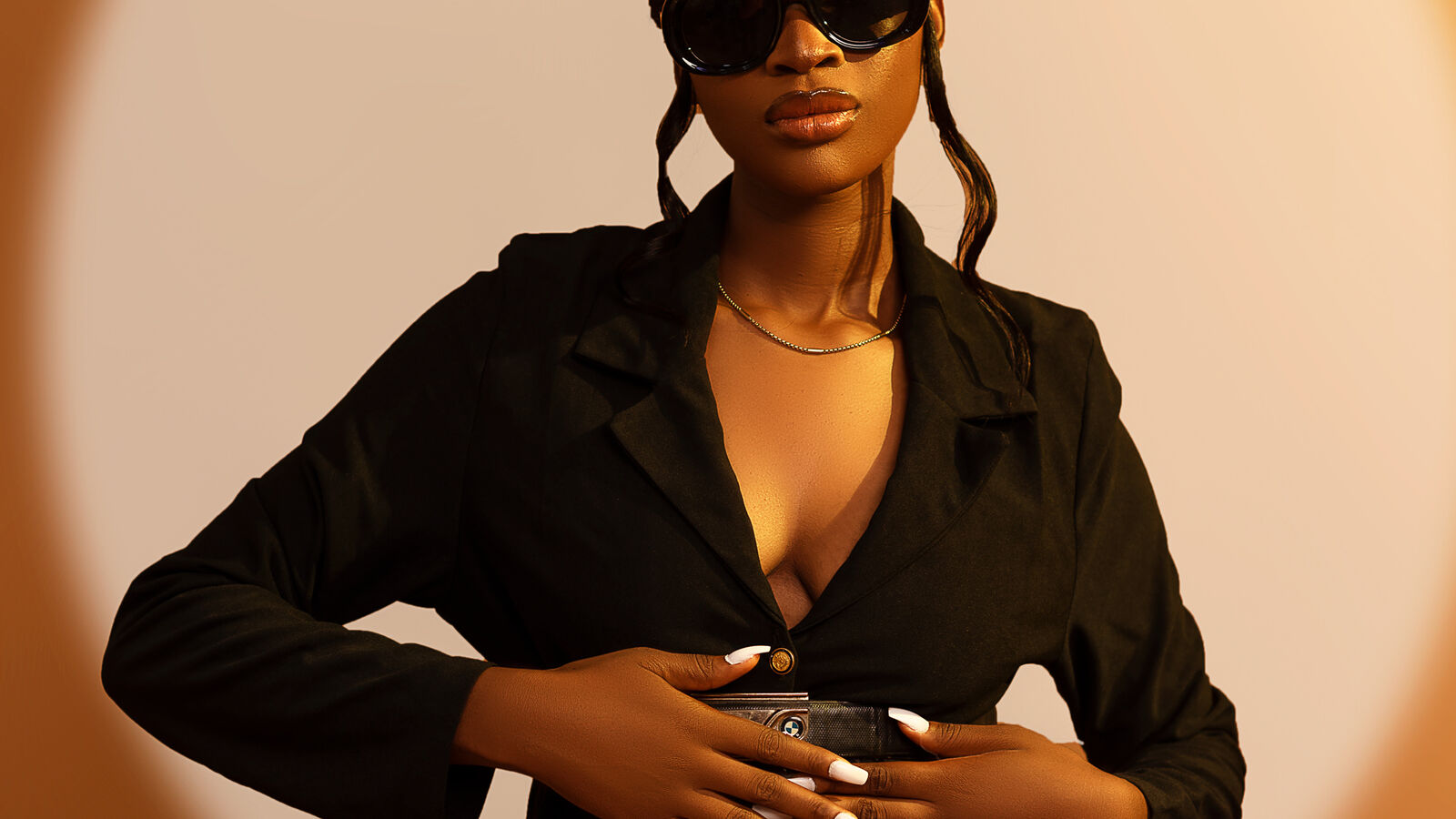 SiennaCaldwell glamour portrait