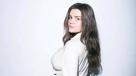 MelaniMell's chat room