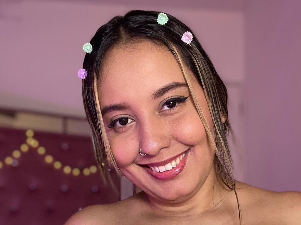 webcam model AbellaRayder from Web Night Cam webcam model AbellaRayder from Web Night Cam
