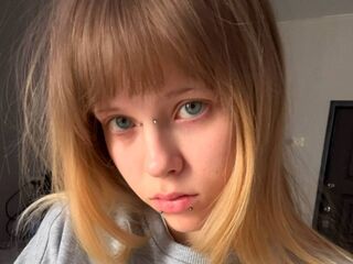 White Girl OpheliaWrenny